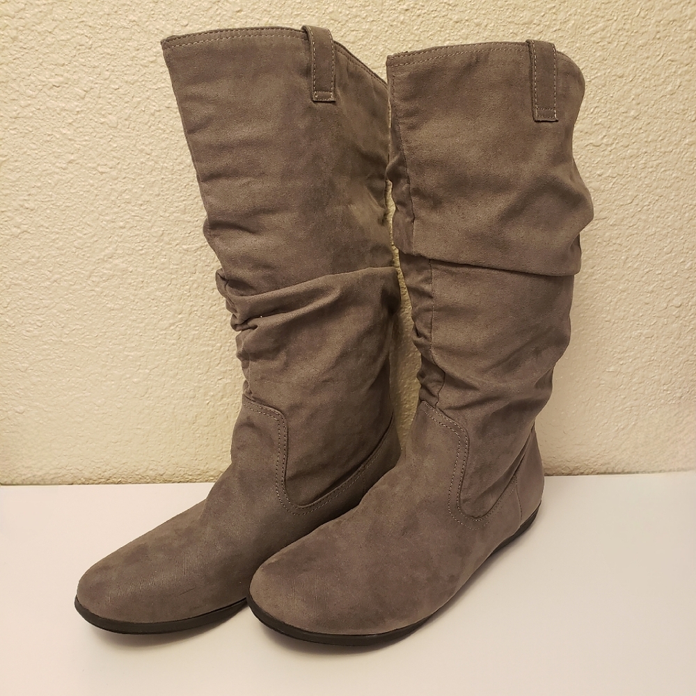 Arizona Jean Co. Gray Pull-On Kerri Boots Size 11M